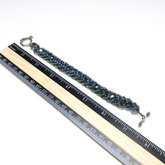 Artisan Blue Iridescent Crystal Seed Bead Bracelet, Toggle Clasp, 7 1/2 Inches - Picture 5 of 8
